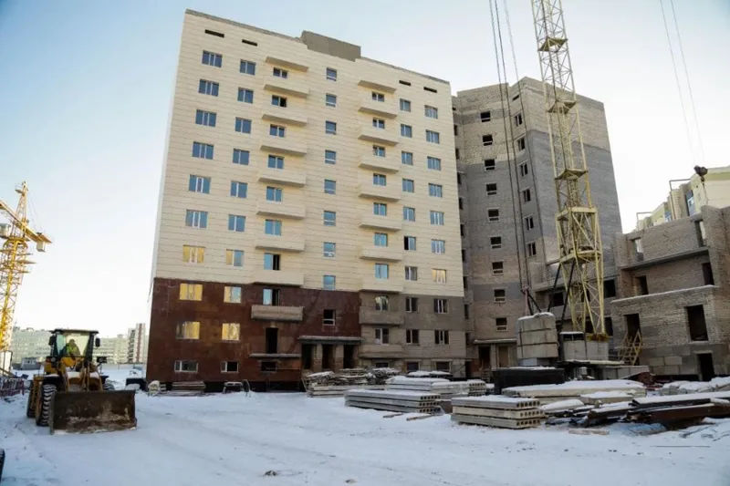 Аким Астаны встретился с дольщиками долгостроев