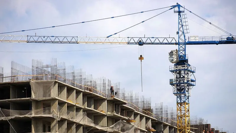 Обманувший более 100 дольщиков застройщик продолжал продавать квартиры