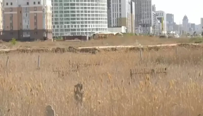 В Астане на месте кладбища хотят построить ЖК