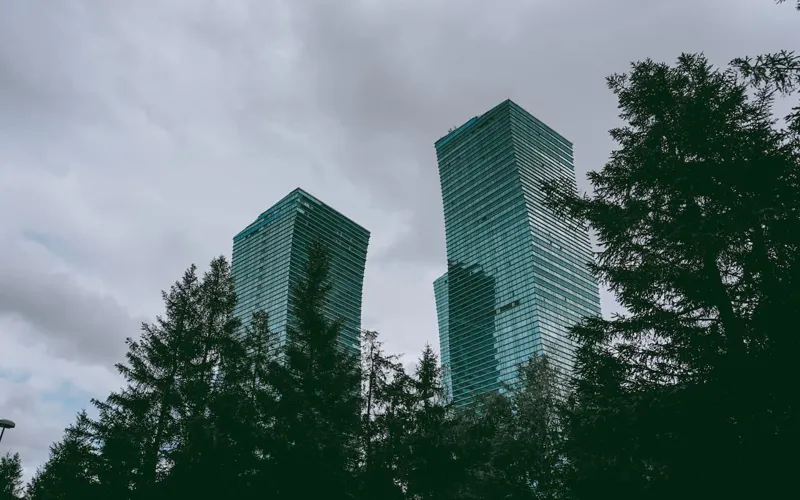 Депутат Альберт Рау выступил против уплотнительной застройки Астаны