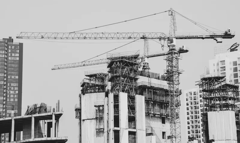 В Алматы 8 стройкомпаний лишили лицензий (список)