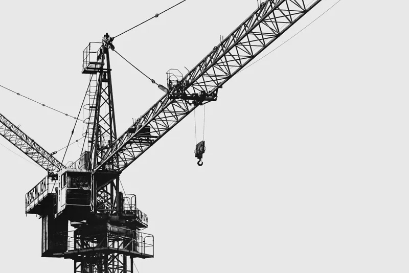 Очередной градостроительный скандал назревает в Алматы. Под угрозой застройки оказалась территория одного из старейших научных учреждений страны — Казахского научно-исследовательского ветеринарного института (КазНИВИ), расположенного по проспекту Райымбека, 223.